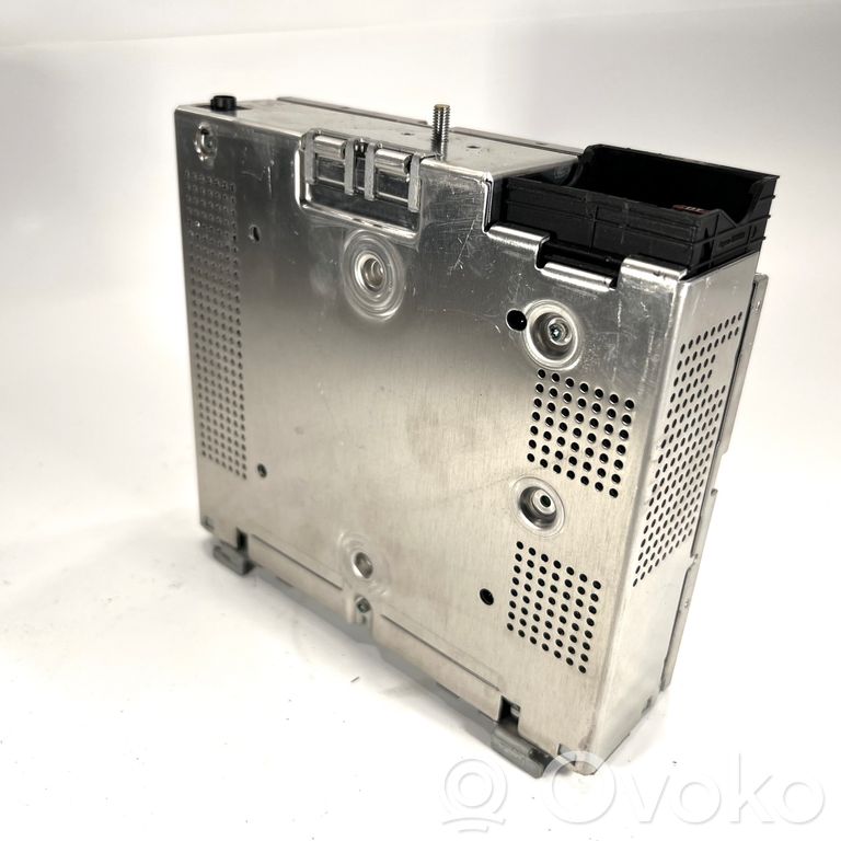 Радио / CD/DVD-плеер / навигация