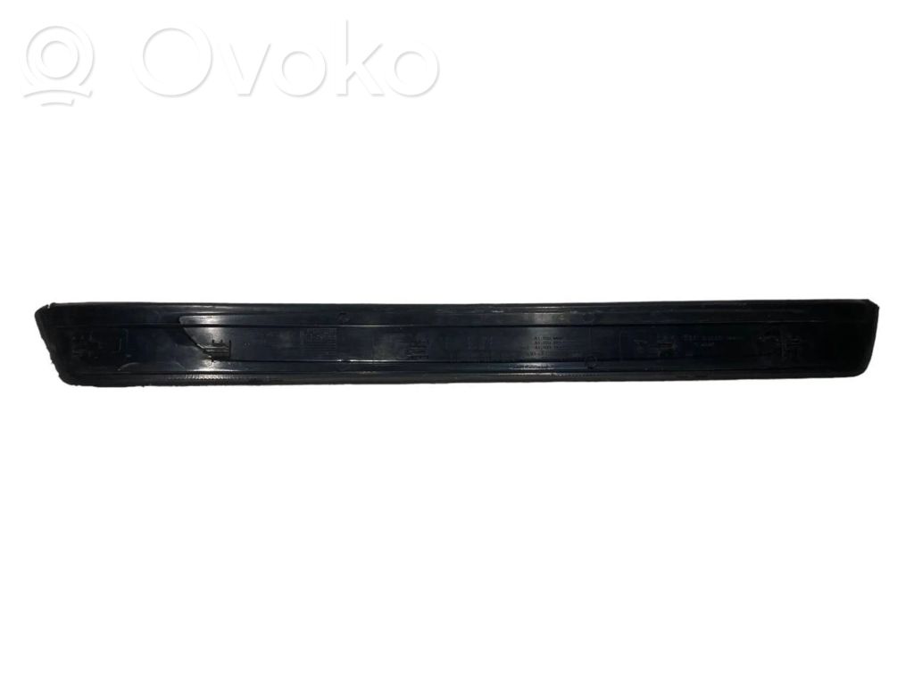 Front sill trim (inner)