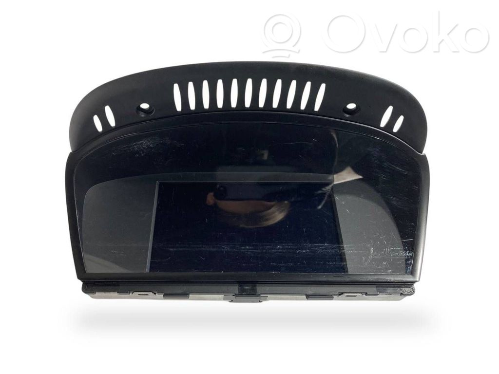 Screen / display / small screen