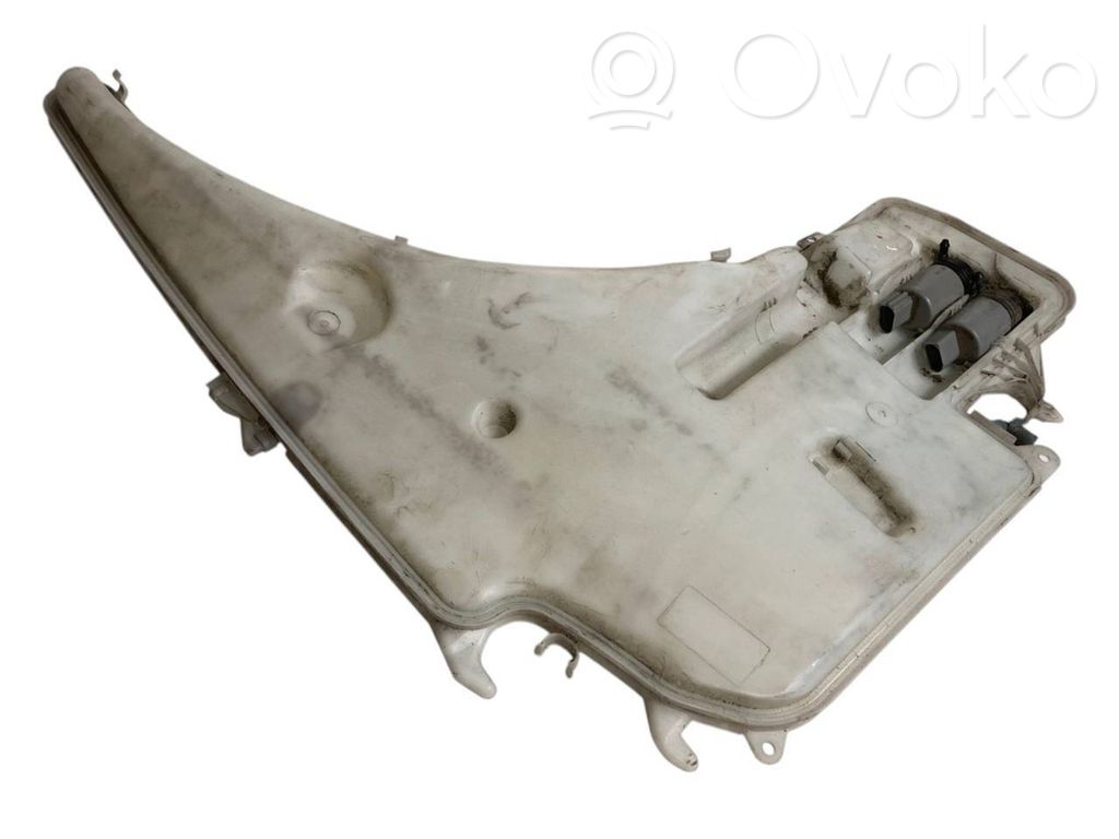 Window fluid tank