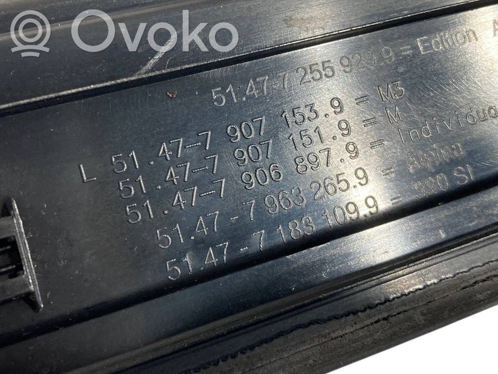 Priekšējā sliekšņa dekoratīvā apdare (iekšējā)