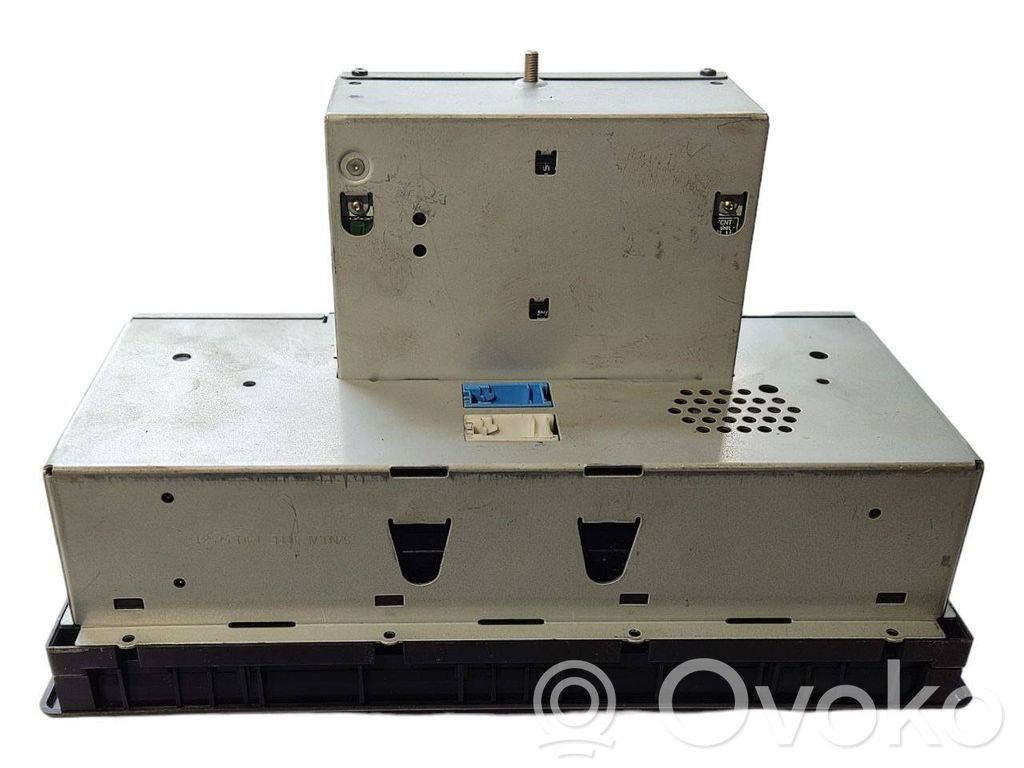 Radio / CD/DVD player / navigation