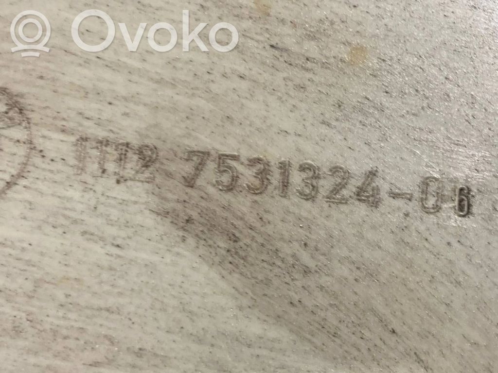 Dzinēja pārsegs (dekoratīva apdare)