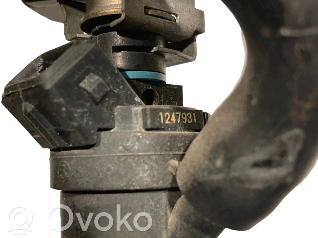 Degvielas iesmidzināšanas sistēmas komplekts