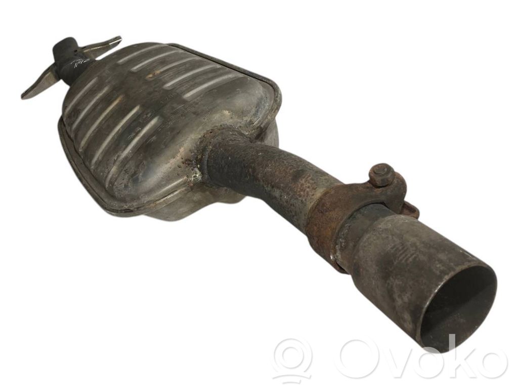 Medium exhaust pipe