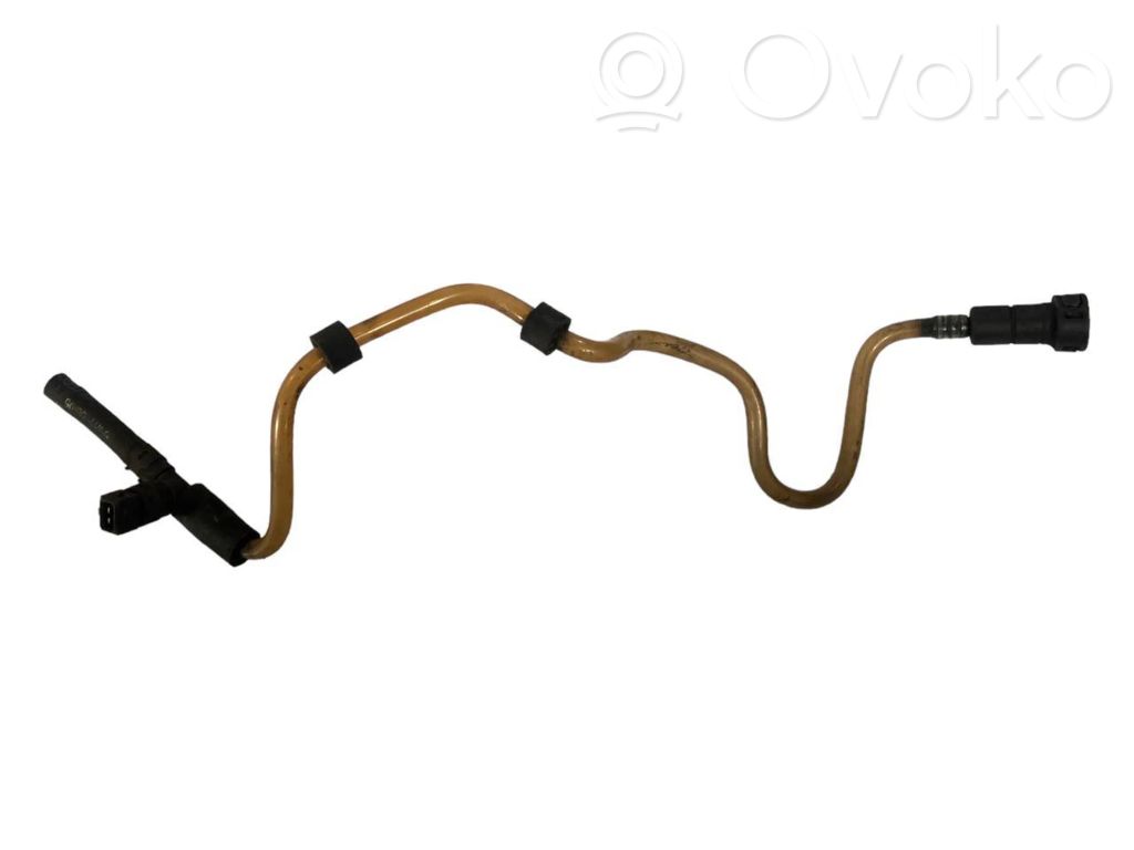 Degvielas caurulīte (-es)