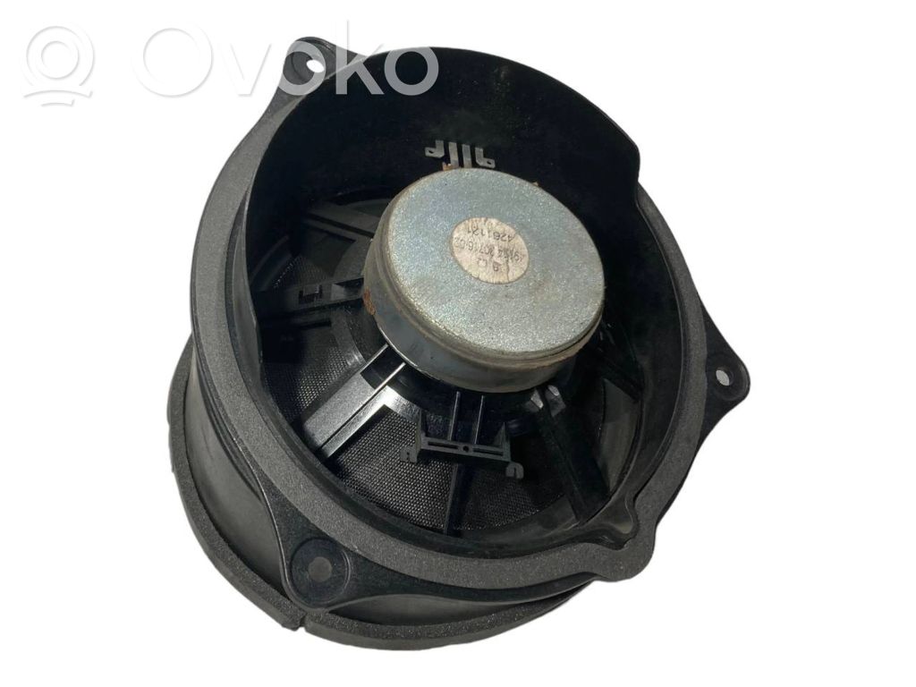 Skaļrunis (-i) priekšējās durvīs