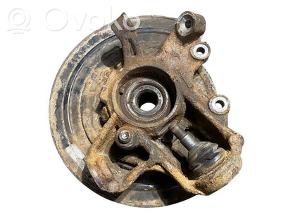 Aizmugurē riteņa rumbas vārpstas šarnīrs (stupica, capfa)