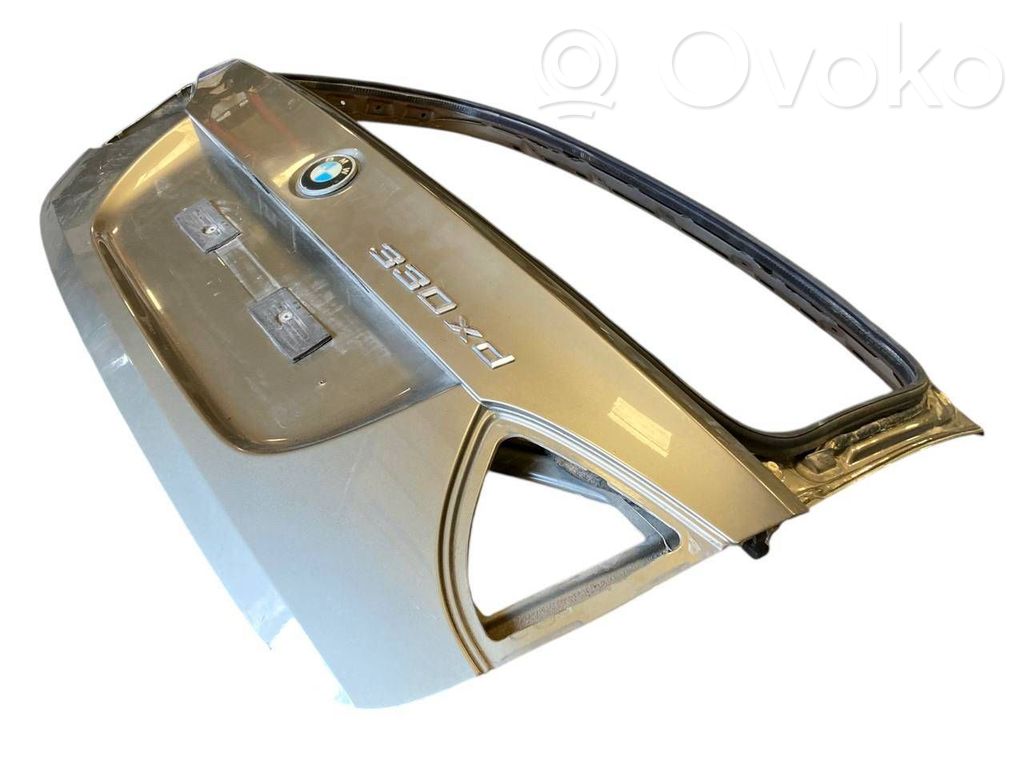 Aizmugurējais pārsegs (bagāžnieks)