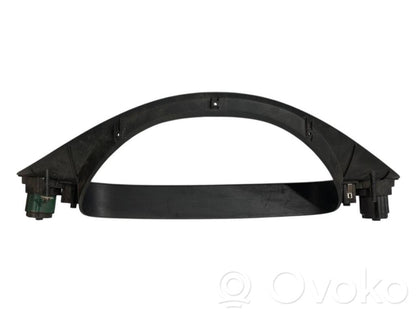 Instrumentu paneļa dekoratīvā apdare