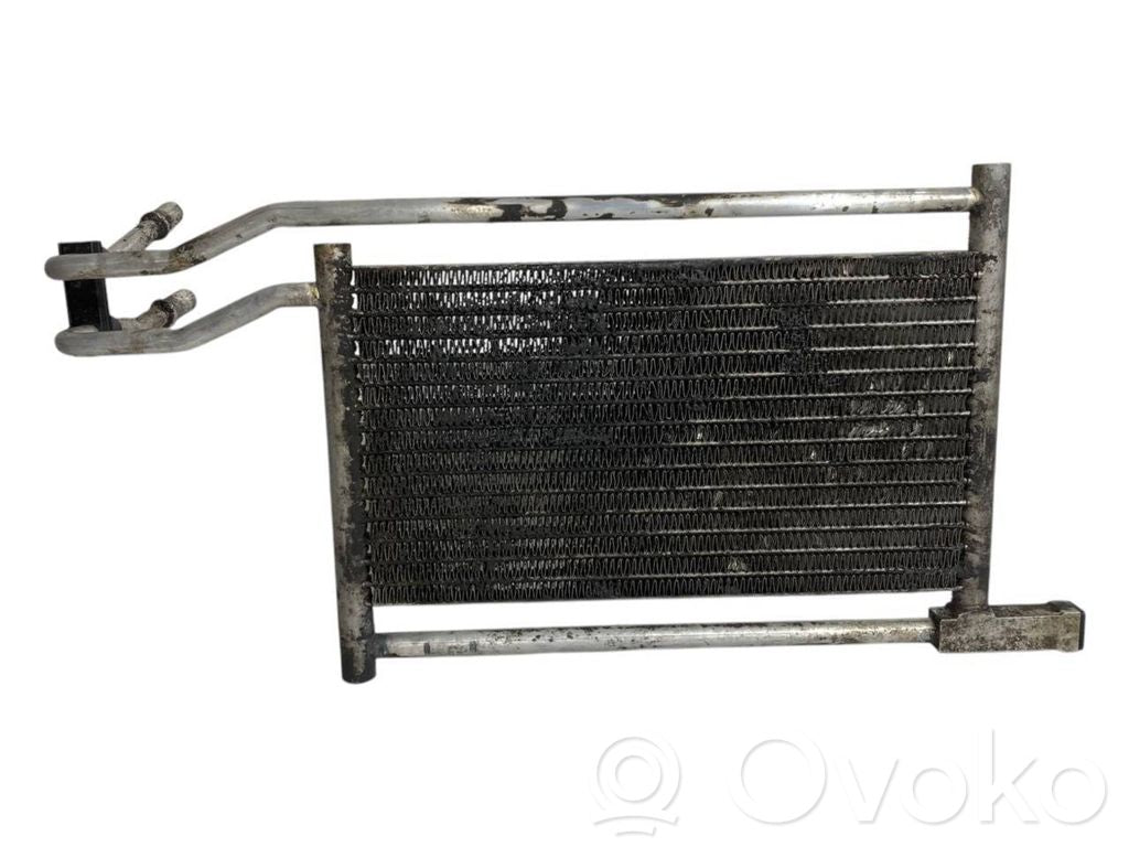 Transmisijas eļļas radiators