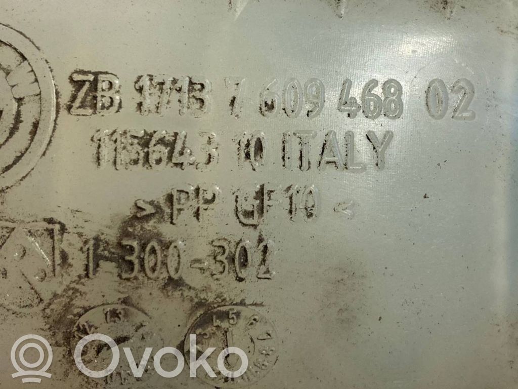 Dzesēšanas šķidruma izplešanās tvertne