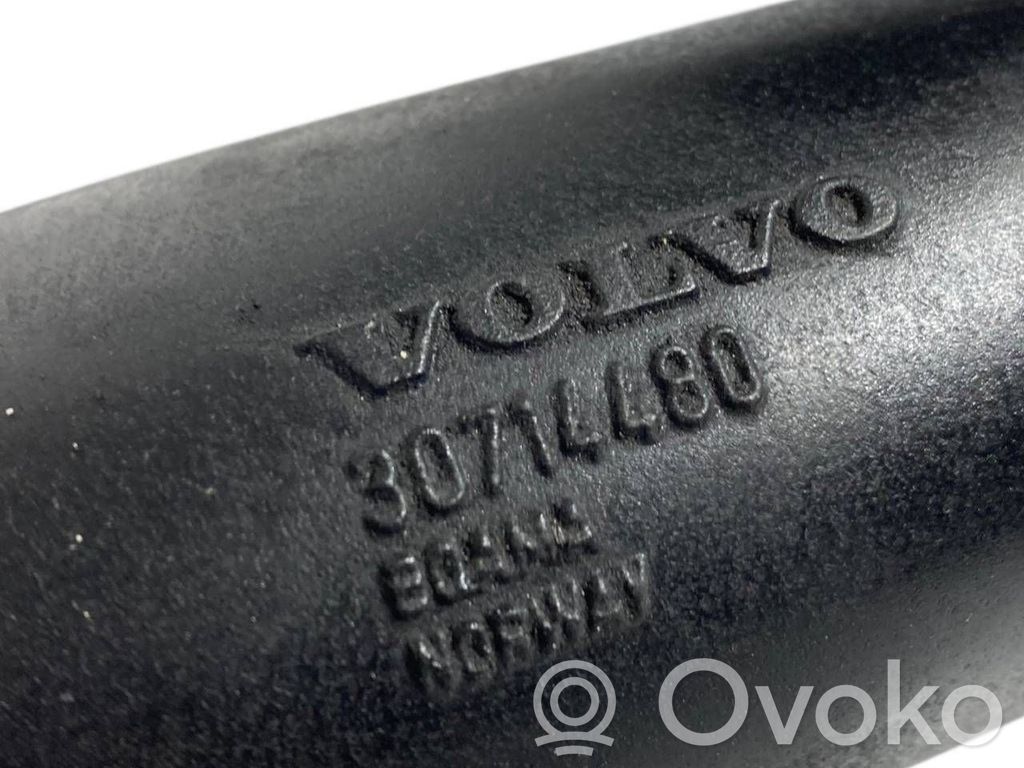 Interkūlera šļūtene (-es) / caurule (-es)