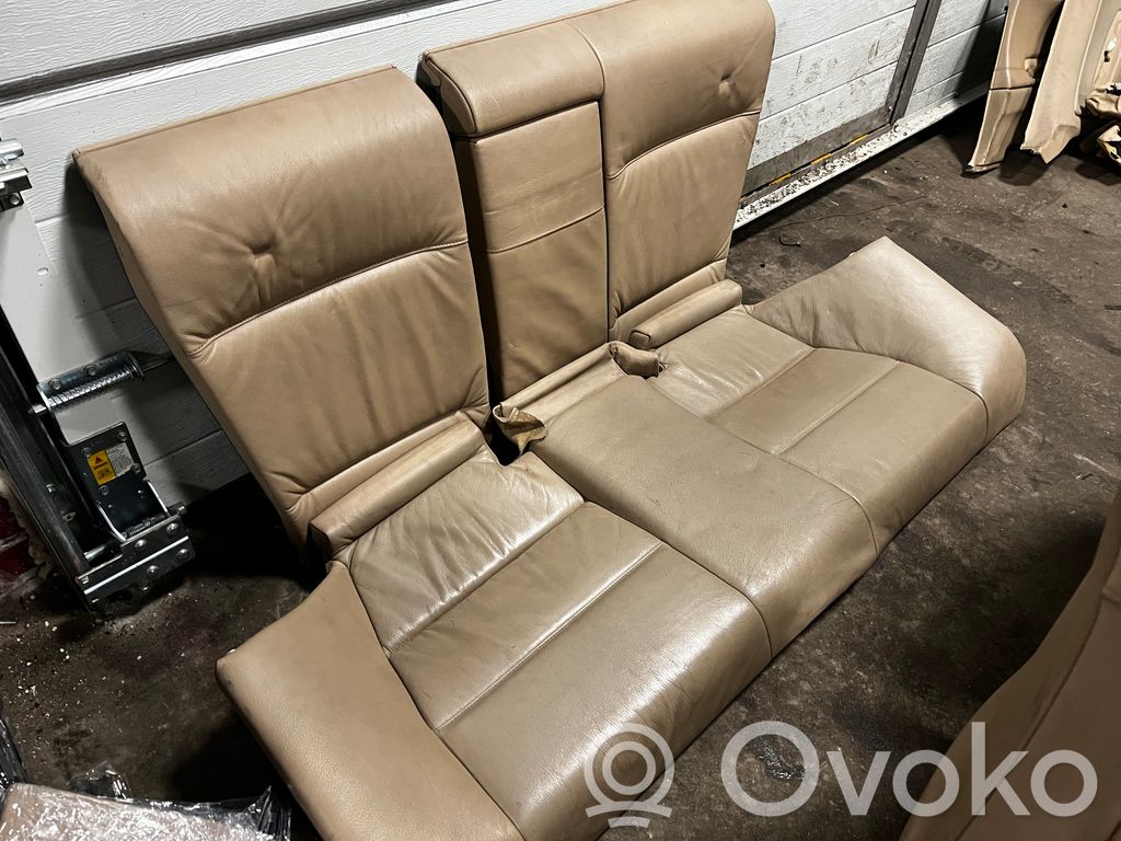 Seat and door trim set