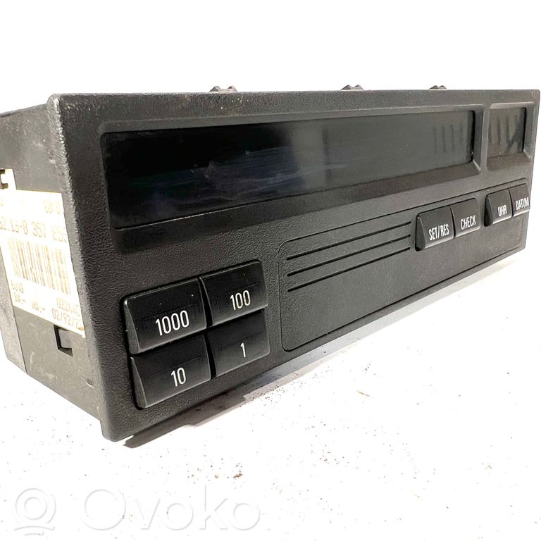 Screen / display / small screen