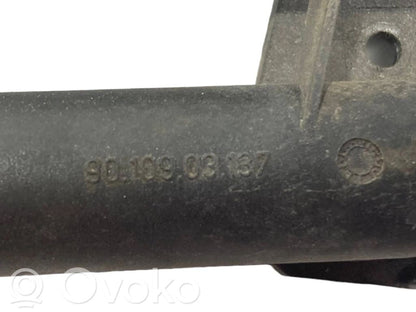 Caurulīte (-es) / šļūtene (-es)