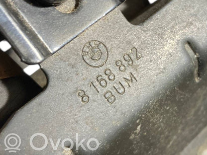 Aizmugurējā pārsega slēdzene