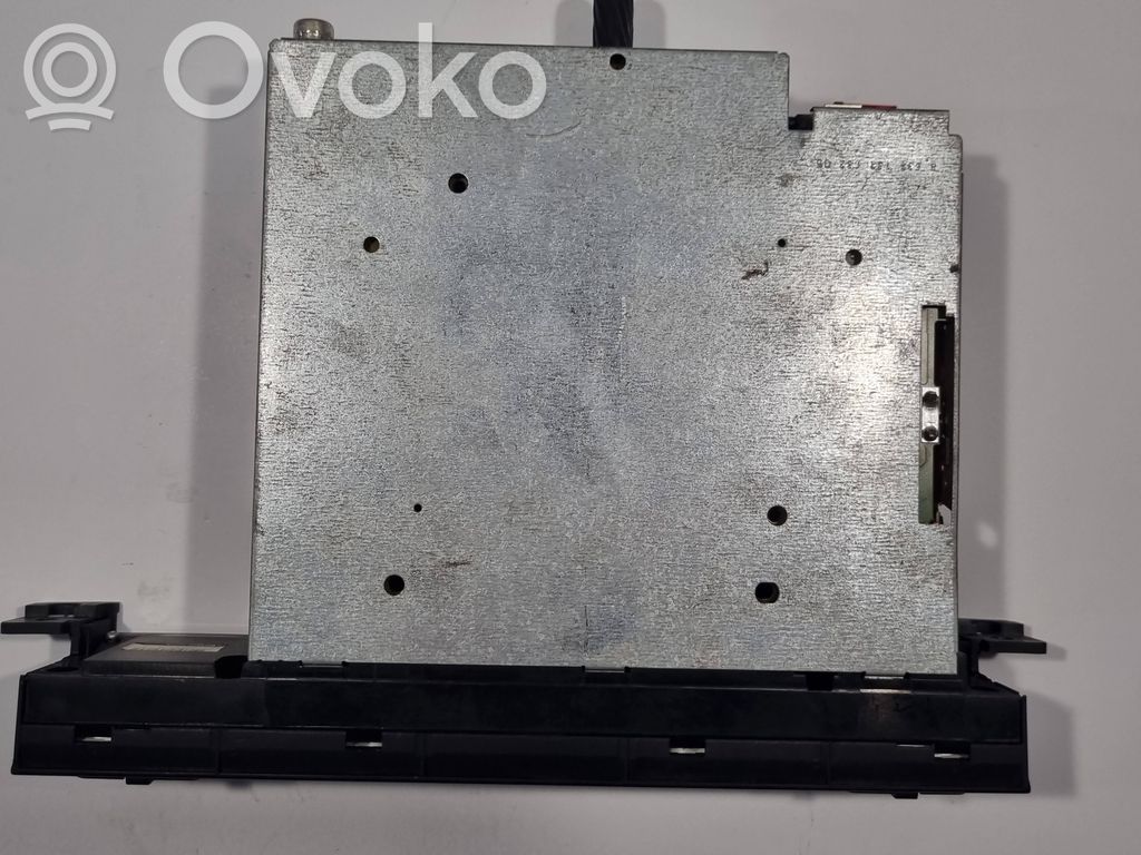 Dzinēja pārsega slēdzenes trosīte