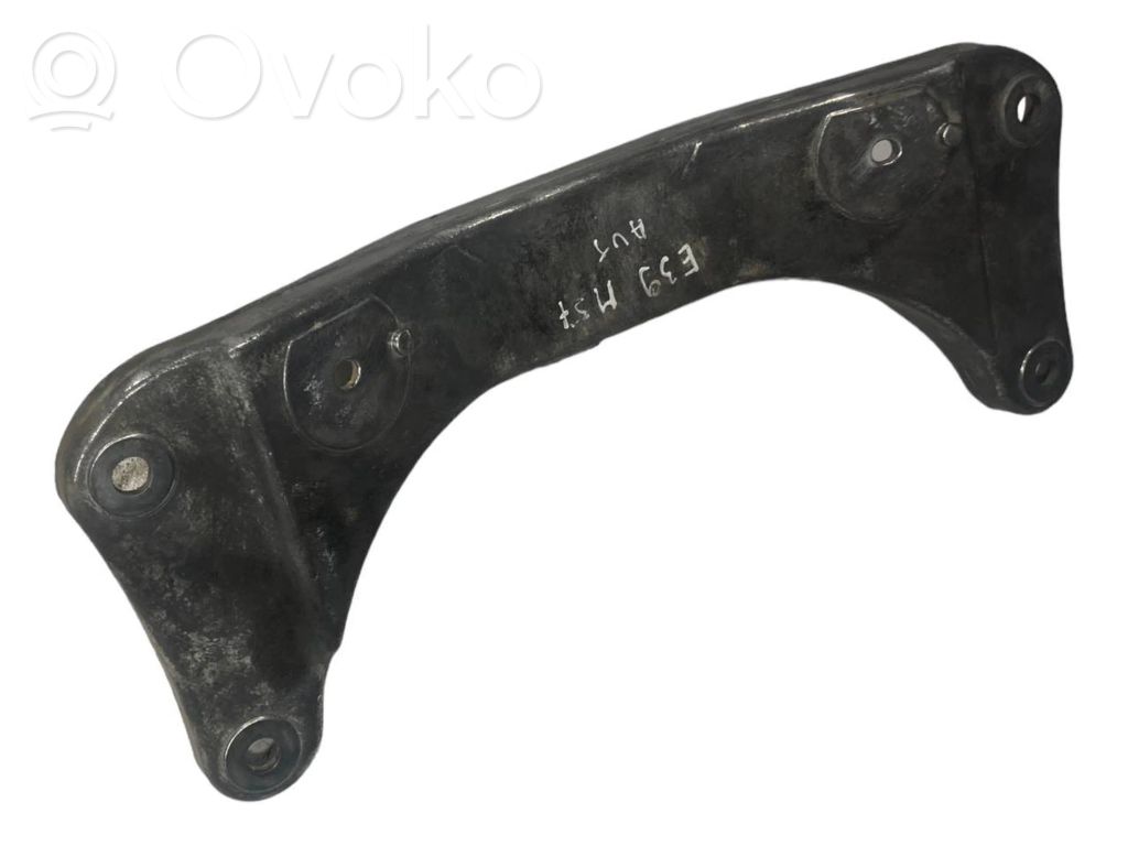 Transmission mounting bracket