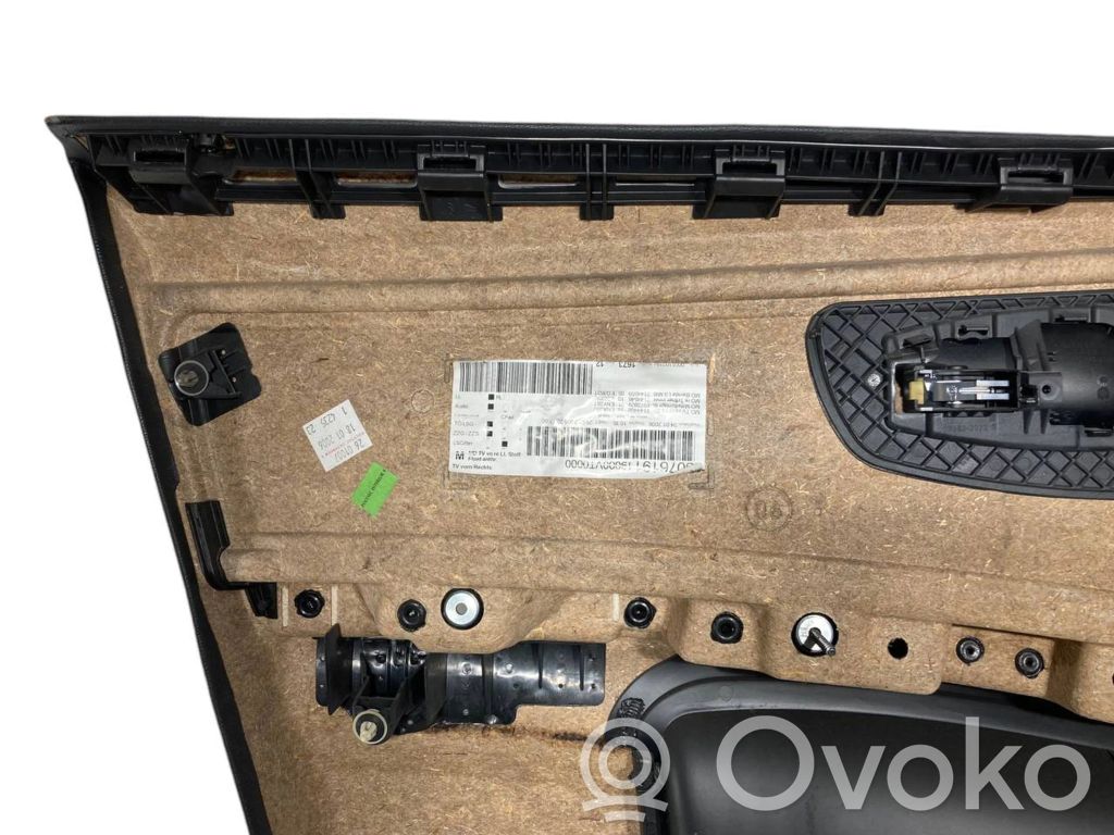 Priekšējo durvju apdare