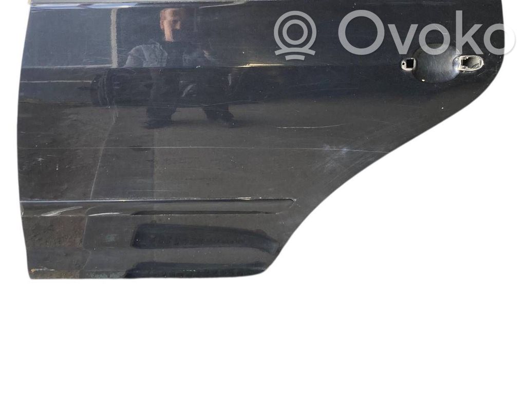 Aizmugurējās durvis