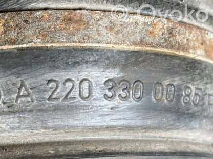 Priekšpusē gaisa amortizators ( pneimatiskā balstiekārta)