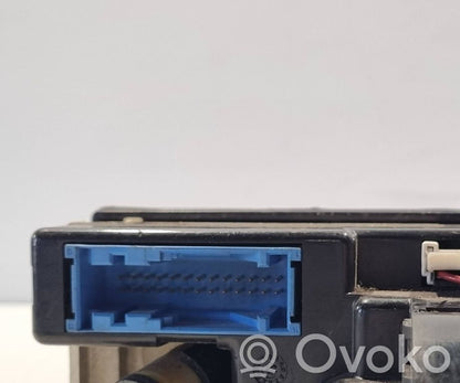 Gaisa kondicioniera / klimata kontroles / salona apsildes vadības bloks (salonā)