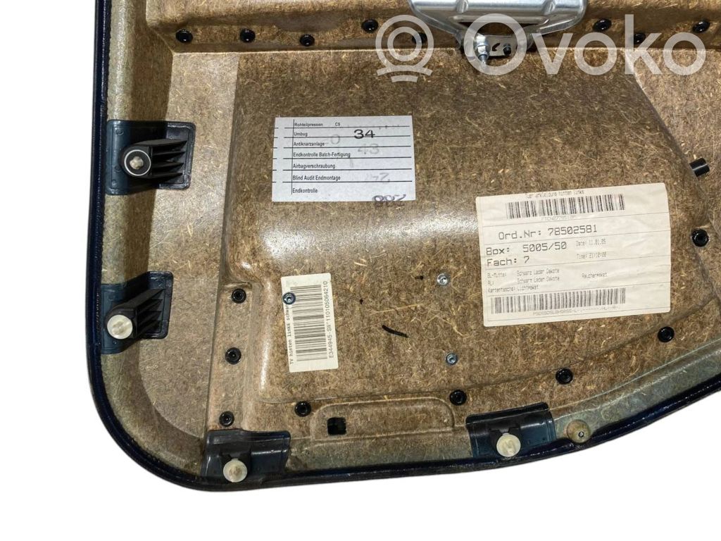 Rear door trim