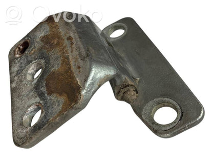 Aizmugurējā pārsega eņģe (-ess)