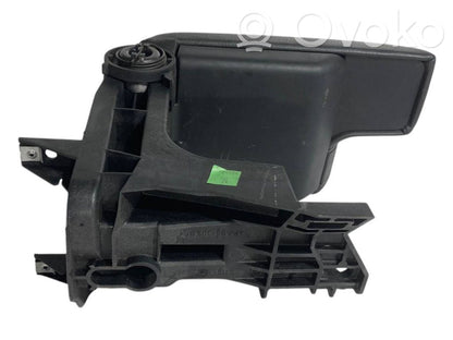 Подлокотник