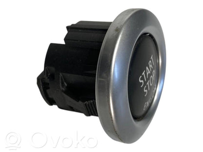 Automašīnas aizdedzes un startera slēdzis