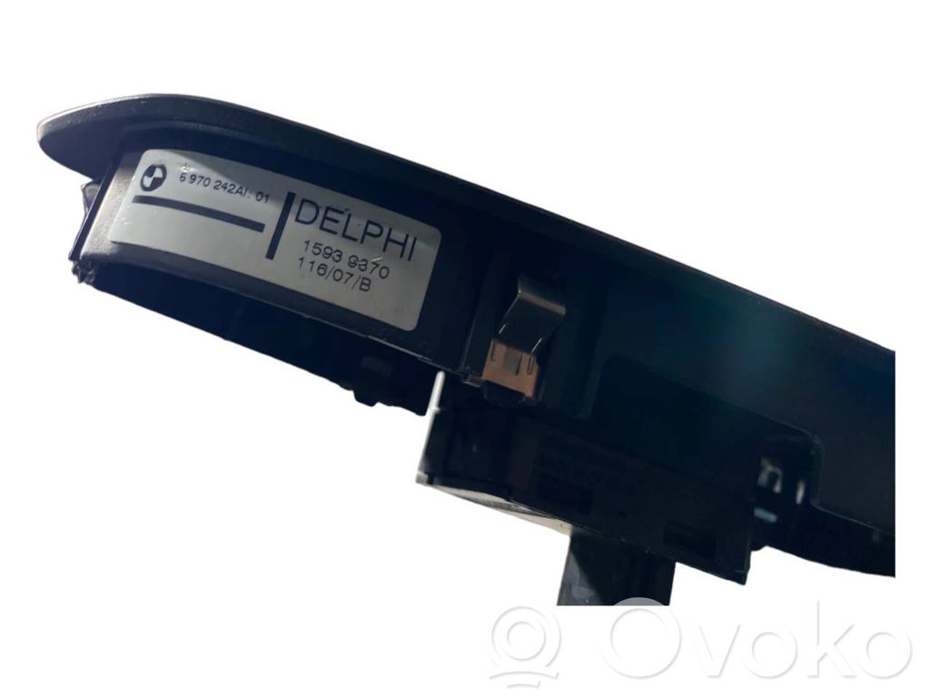 Power window switch