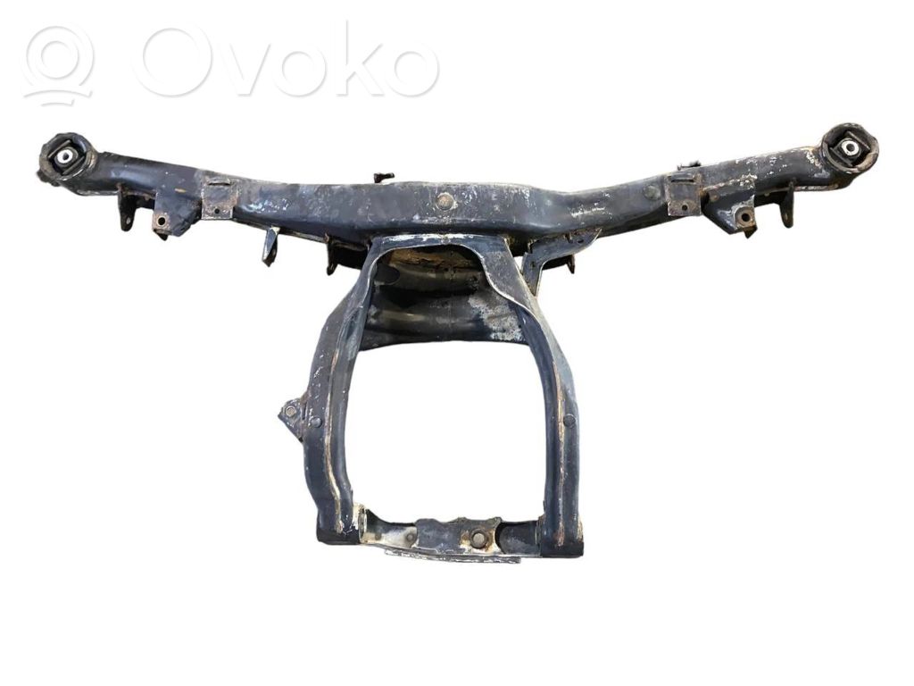 Pusrāmis aizmugurējais / priekšējais