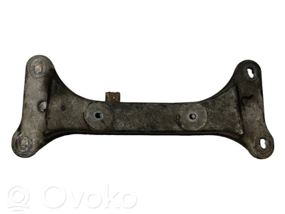 Dzinēja nostiprināšanas stiprinājums-kronšteins