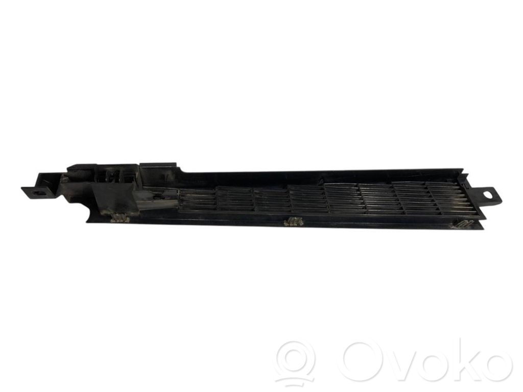 Curtain holder