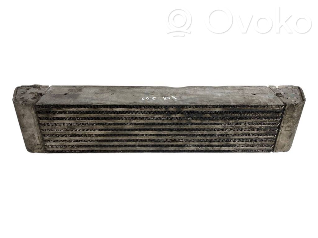 Starpdzesētāja radiators