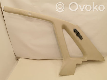 (C) statņa dekoratīvā apdare