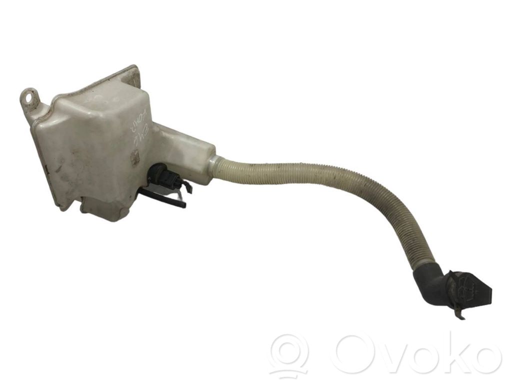 Logu šķidruma tvertne