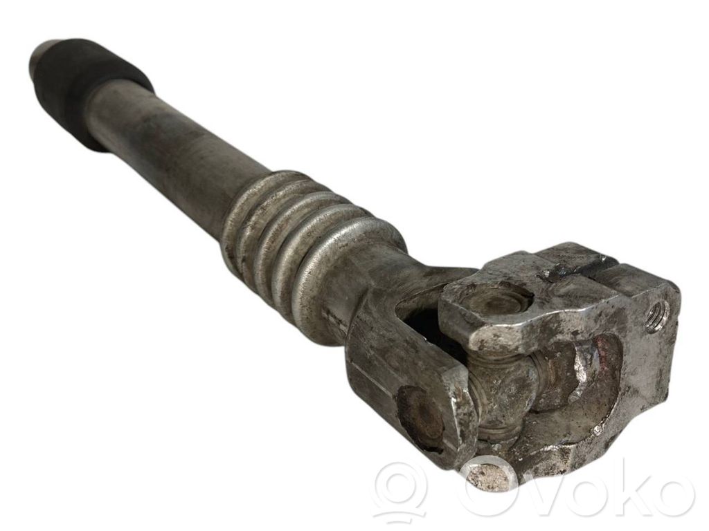 Stūresrata ass krustsavienojums