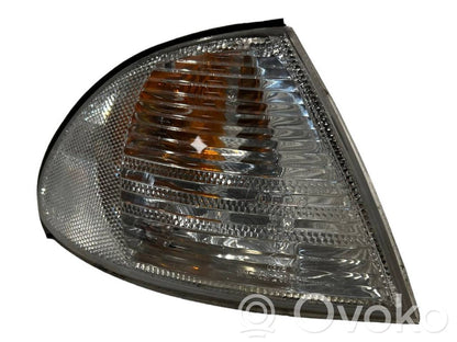 Miglas lukturis priekšā