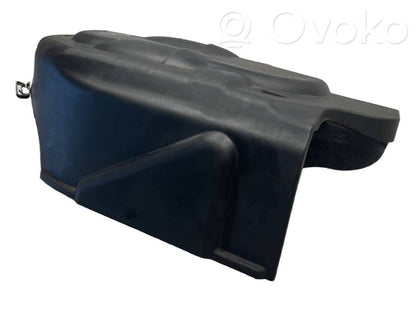 Крышка двигателя (декоративная отделка)