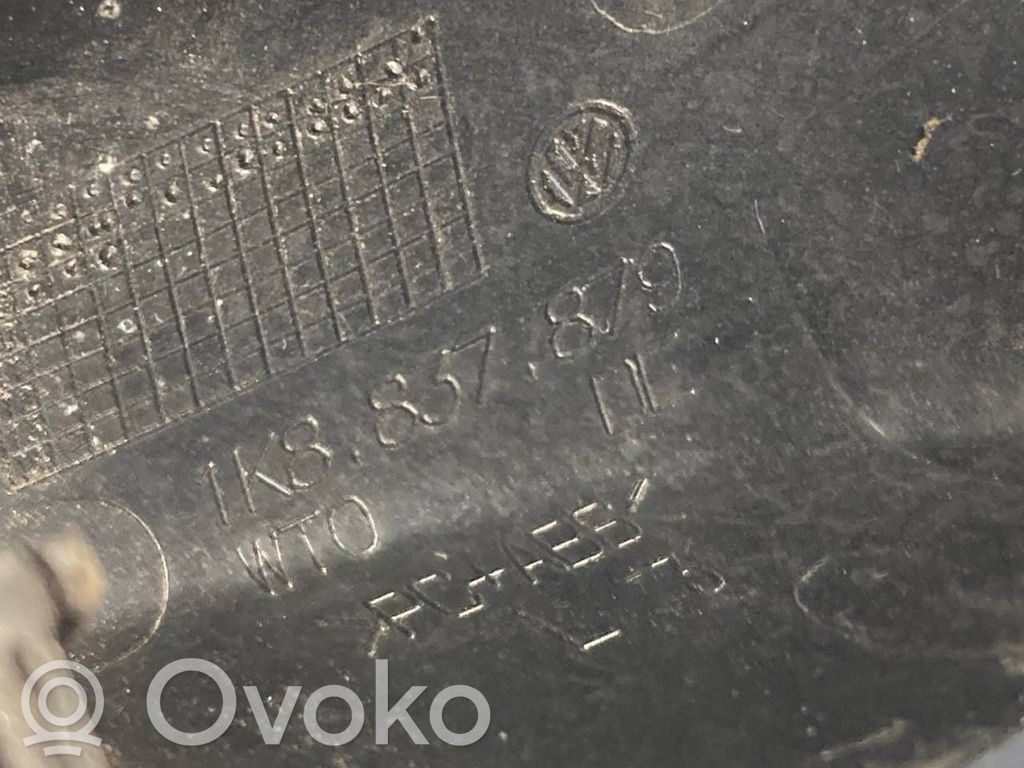 Priekšpusē durvju roktura vāciņš