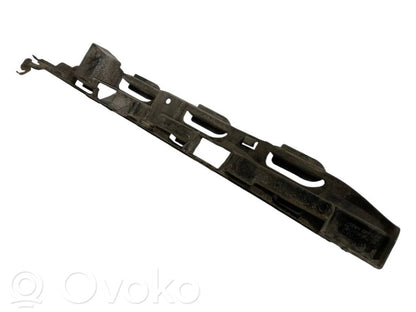 Rear bumper mounting bracket