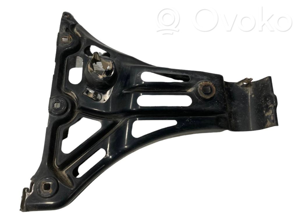 Aizmugurējā bufera montāžas kronšteins