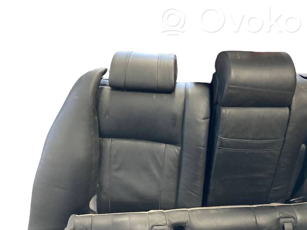 Aizmugurējais sēdeklis