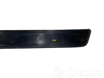 Front sill trim (inner)