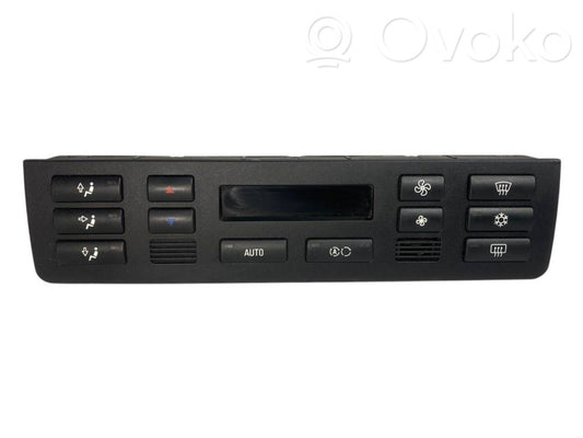 Air conditioning / climate control / interior heating control unit (in the passenger compartment)