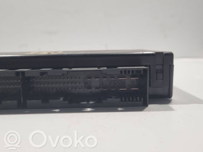 Ksenona vadības bloks