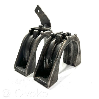 Крепление стабилизатора (переднее)