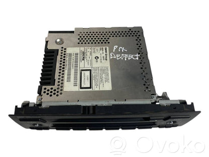 Radio / CD/DVD atskaņotājs / navigācija